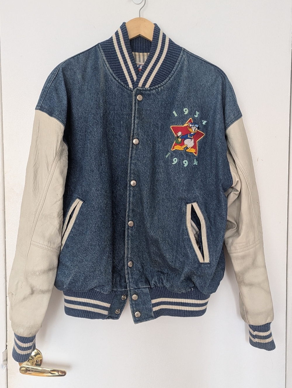 90s Donald Duck Bomber M